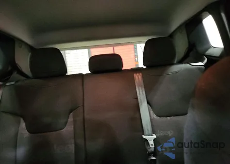 2016 Jeep Renegade Latitude из США, поврежденный, VIN ZACCJBBT5GPE07314